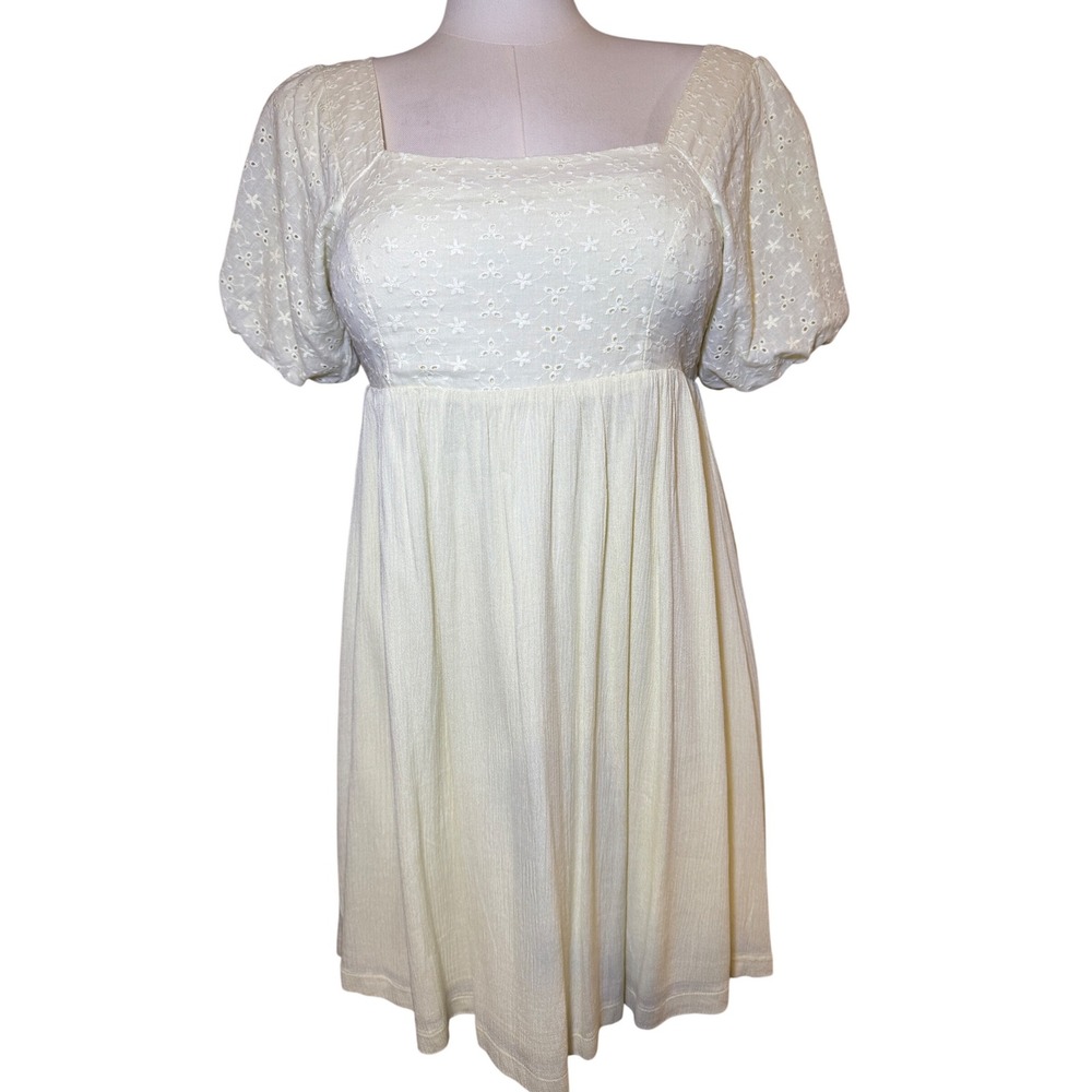 Hem & Thread‎ Pale Yellow Eyelet Puff Sleeve Smocked Mini Dress 35566 NWT Medium